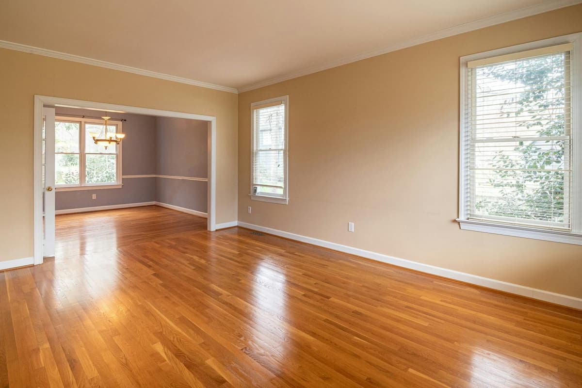 Original empty room before virtual staging